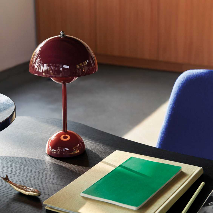 Lunarglo | LED table lamp | Kalsten