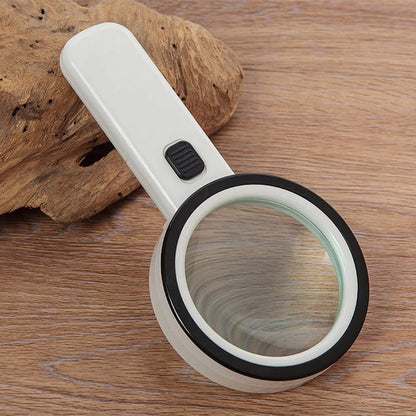 Optical magnifying lens with 30x magnification and LED illumination