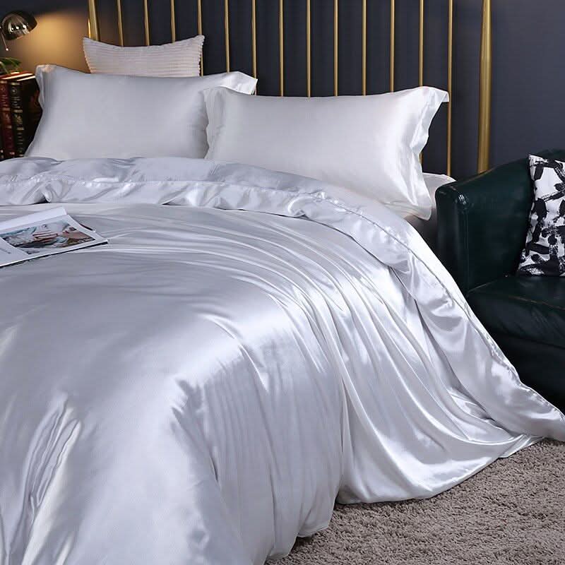 Kalsten | Silk Satin 4-Piece Bedding Set with Duvet Cover