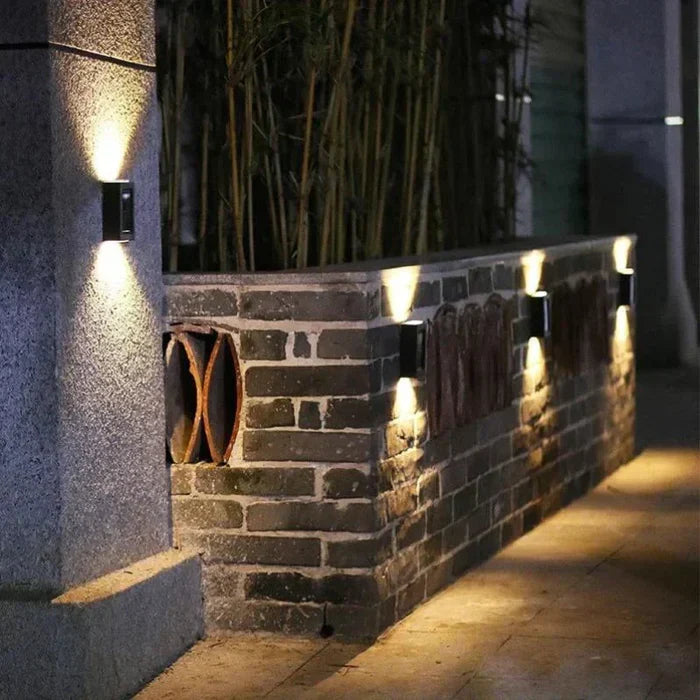 Modern & Trendy Garden Wall Lamp - EcoShine | Kalsten