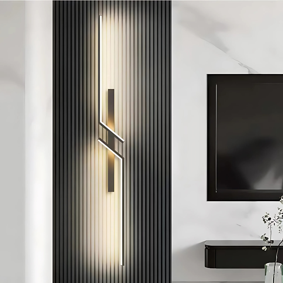 Modern Vertical Metal Wall Lamp