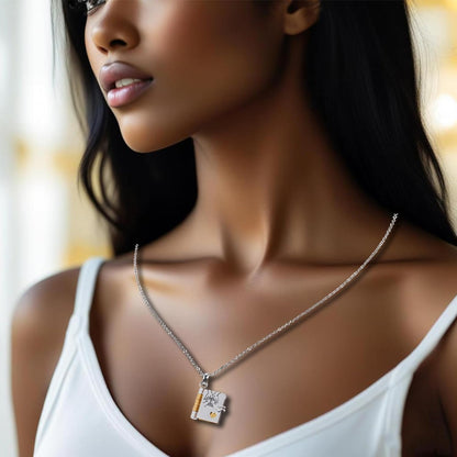 Skanto | Memory Book Hanger Necklace – Symbolic Jewelry with a Loving Message