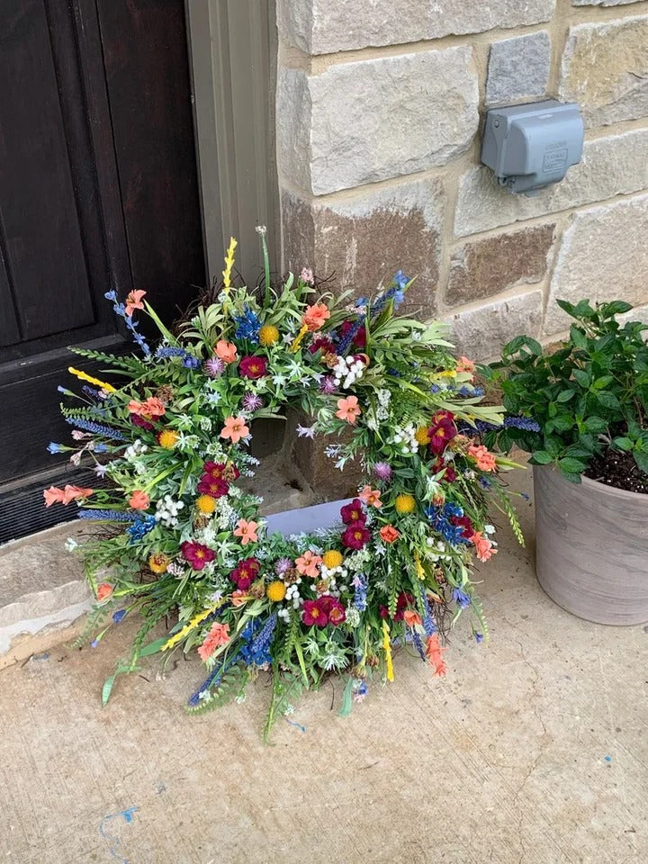 Kalsten | Texas Wildflower Wreath