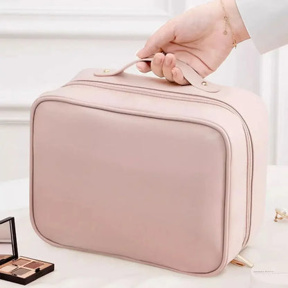 Skanto | Travel Toiletry Bag Chic