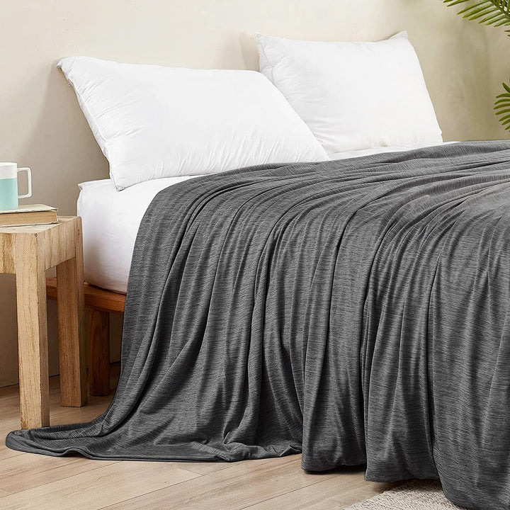 Black Cooling Blanket –  3.0, Q-Max>0.5, Multi-Size Options | Kalsten