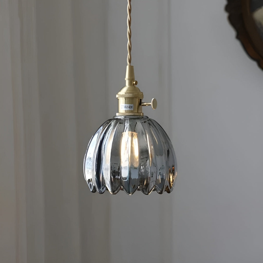 Hanging light with flower glass – Japanese design for cozy spaces | Kalsten