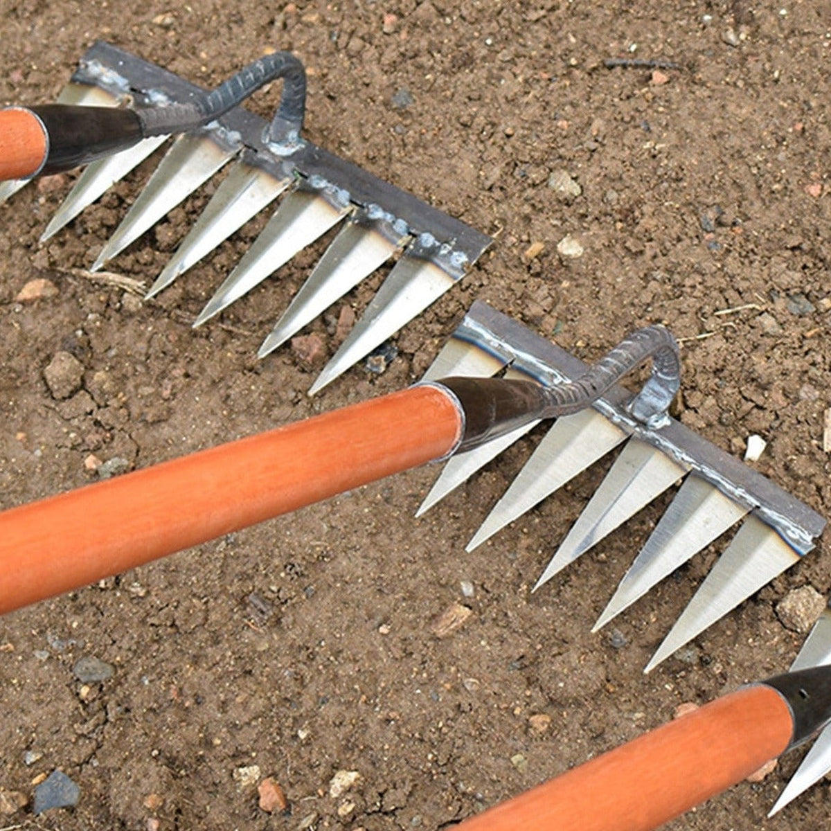 Weed Rake - Easy Weed Removal