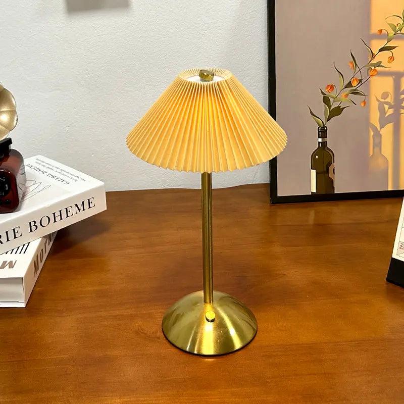 LumaNord - Retro Scandinavian Table Lamp | Kalsten