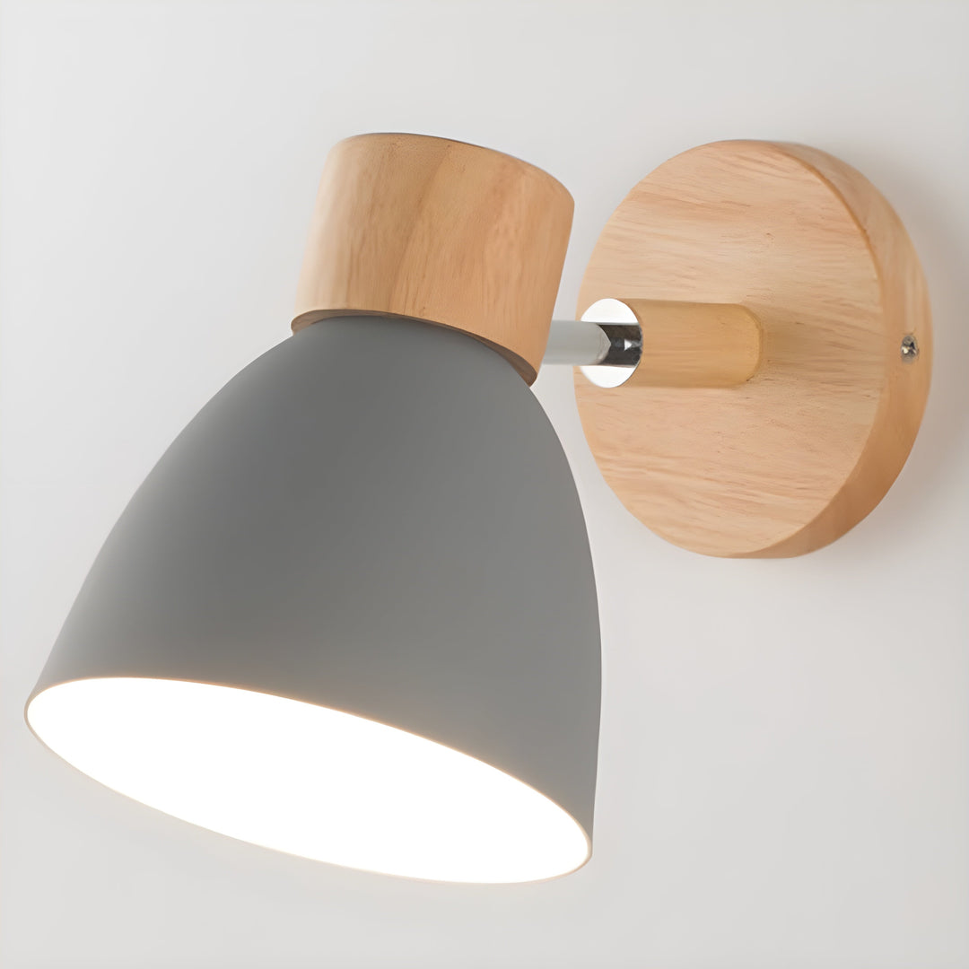 Wood Nordic Wall Lamp with Switch for the Bedroom | Kalsten