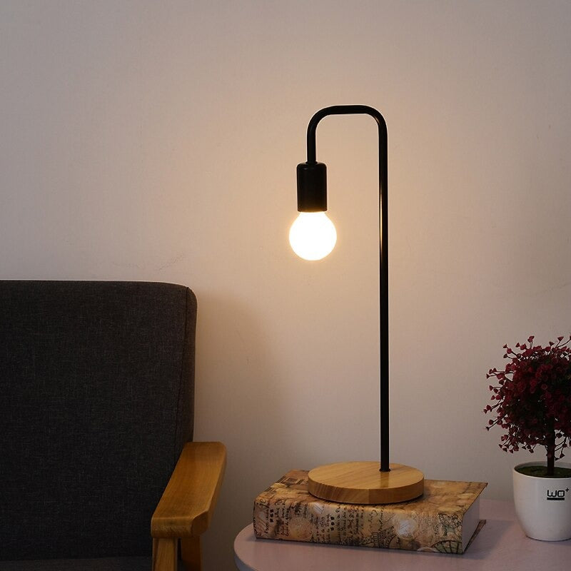 Elegant Metal Table Lamp Kalsten