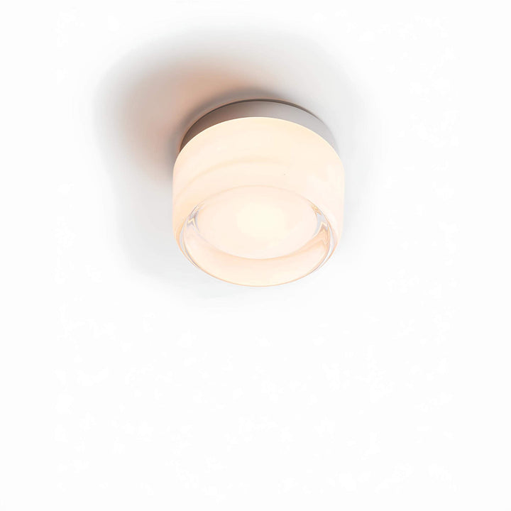 Elegant Wall Lamp for Contemporary Interior | Kalsten