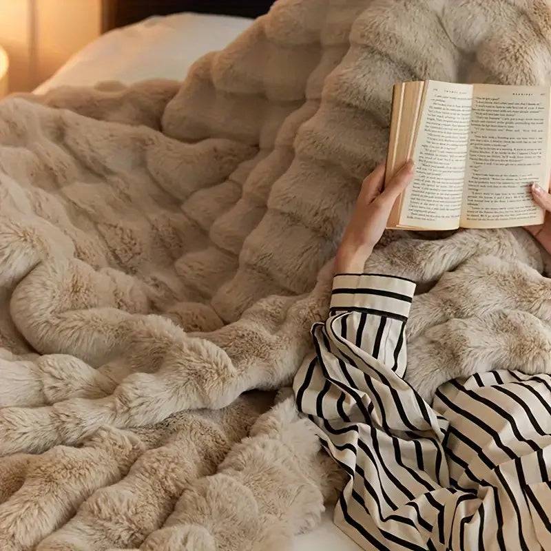 Soft Faux Fur Throw Blanket Kalsten