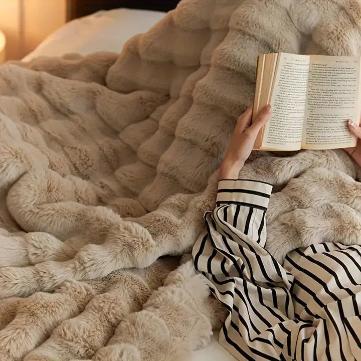 Soft Faux Fur Throw Blanket Kalsten