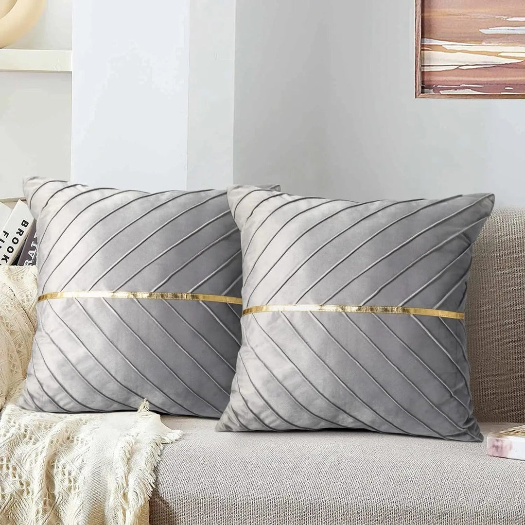 Noir Élégance Cushion Cover - Luxury Velvet Cushion Cover with Gold Sequins - Refine Your Interior Kalsten