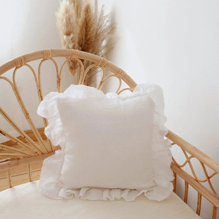 Elegant Linen Cushion Cover - with Ruffles for Ultimate Comfort Kalsten