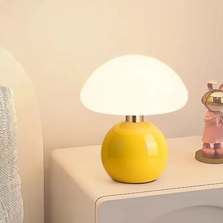 Elegant Cream Table Lamp – Atmospheric Lighting for Home Kalsten