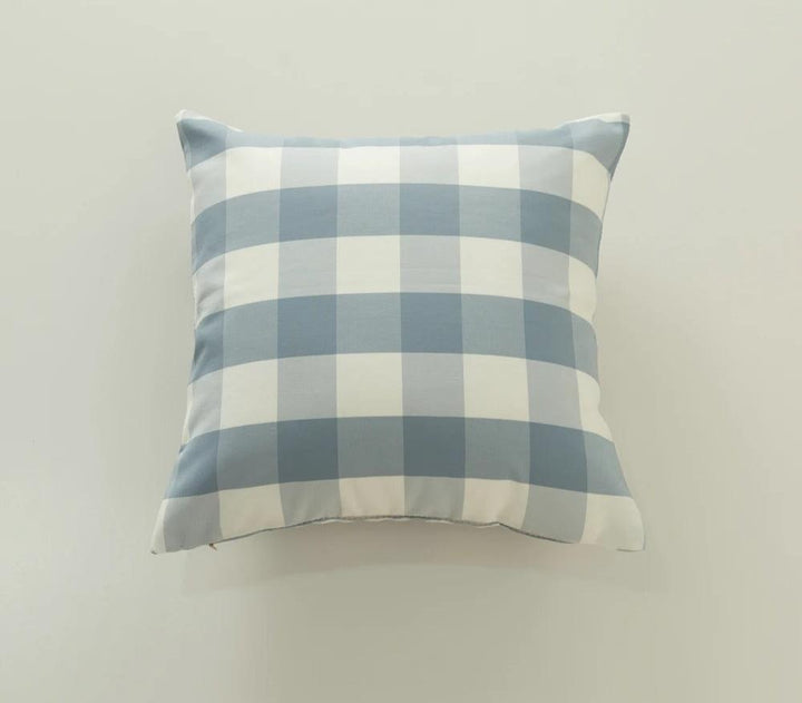 Stylish MarbreLuxe Cushion Cover - Modern Stripe Cushion Cover for Elegant Interiors Kalsten