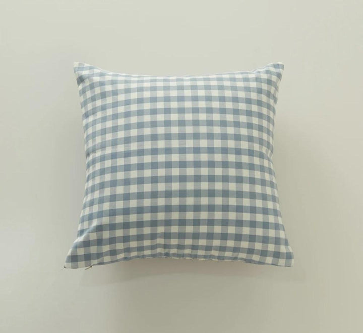 Stylish MarbreLuxe Cushion Cover - Modern Stripe Cushion Cover for Elegant Interiors Kalsten