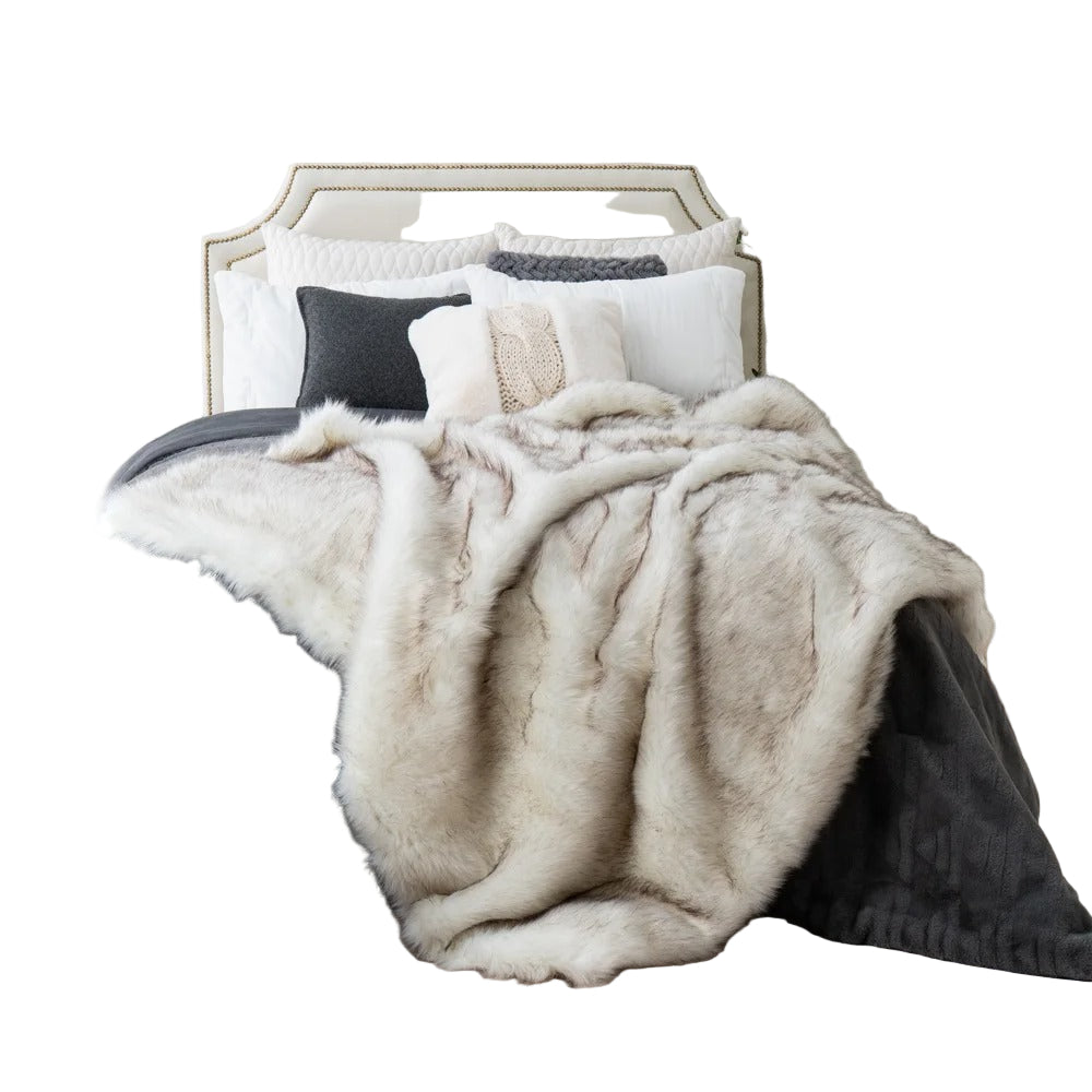 Kalsten | Soft and Plush Blanket Winter Pattern Comfort with Delicate Fur
