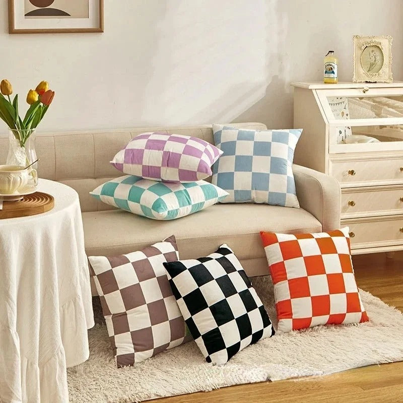 Stylish Checkered Cushion – Trendy Must-Have for a Luxury Interior Kalsten