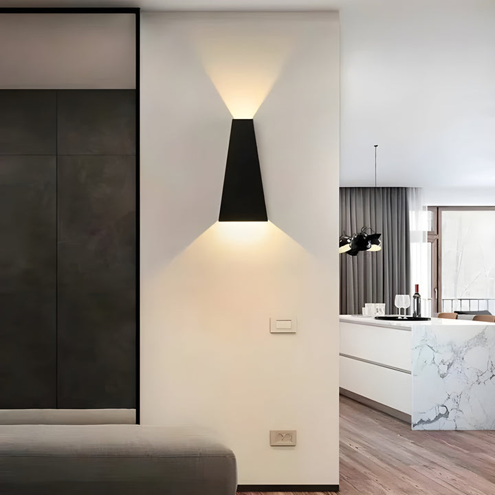 GlowHorizon Light – Nordic Aluminium Up and Down LED Light | Kalsten