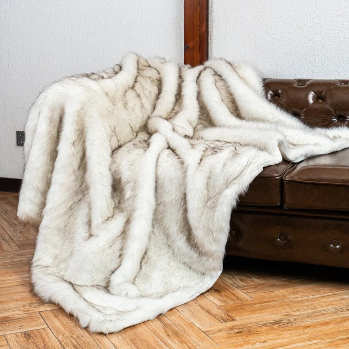 Kalsten | Soft and Plush Blanket Winter Pattern Comfort with Delicate Fur