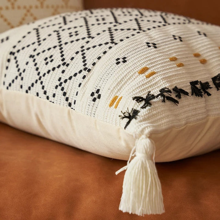 Bohemian SatinCiel Pillowcase - Luxury Pillowcase with Tufted Design for Any Interior Kalsten