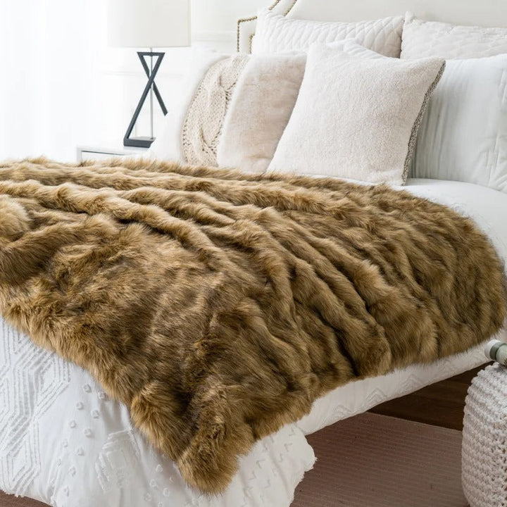 Kalsten | Soft and Plush Blanket Winter Pattern Comfort with Delicate Fur