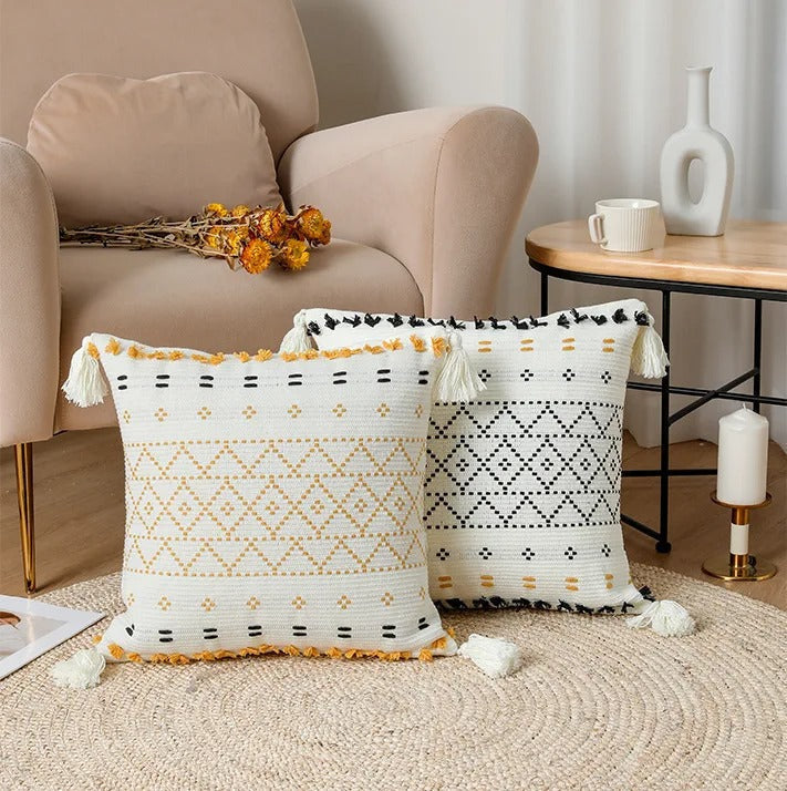Bohemian SatinCiel Pillowcase - Luxury Pillowcase with Tufted Design for Any Interior Kalsten