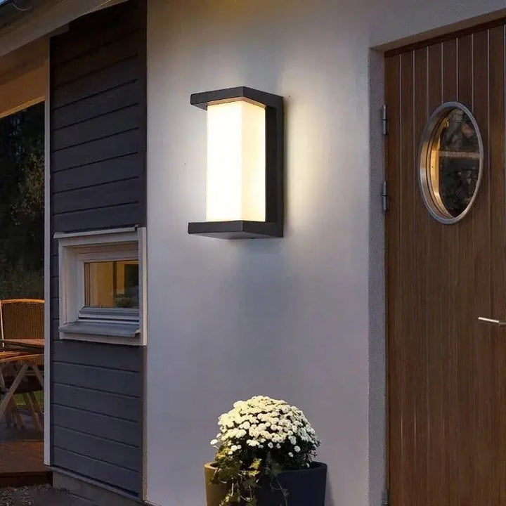 Linea Outdoor Lighting - Waterproof LED Lighting incl. Motion Sensor Kalsten