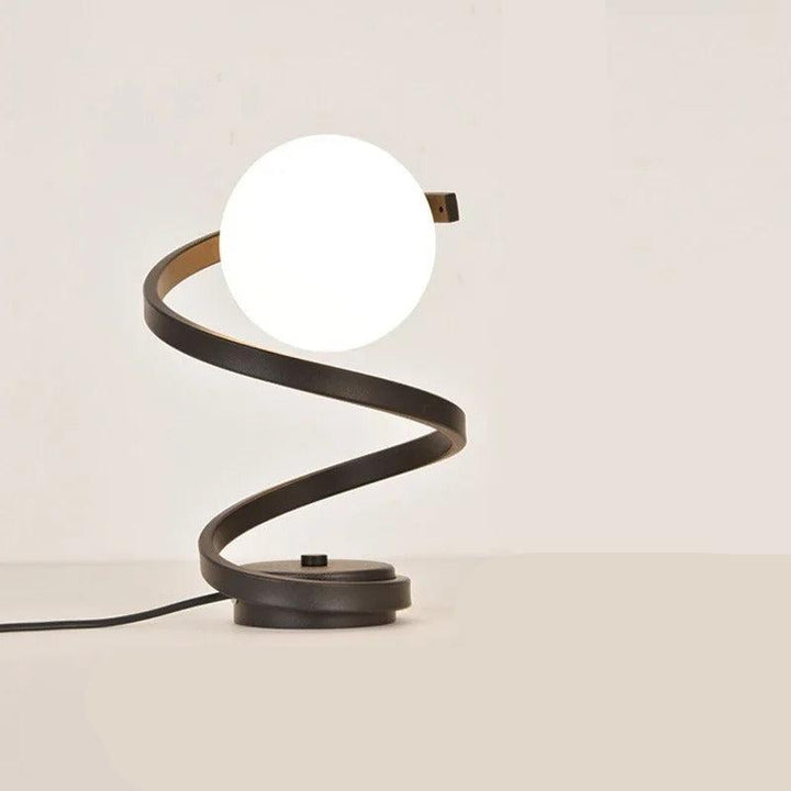 Scandinavian LED Table Lamp | Kalsten