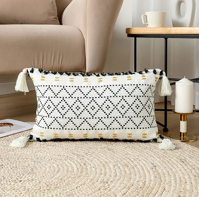 Bohemian SatinCiel Pillowcase - Luxury Pillowcase with Tufted Design for Any Interior Kalsten