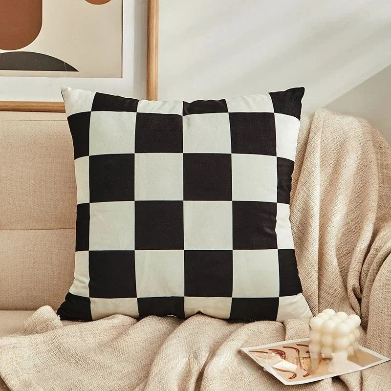 Stylish Checkered Cushion – Trendy Must-Have for a Luxury Interior Kalsten