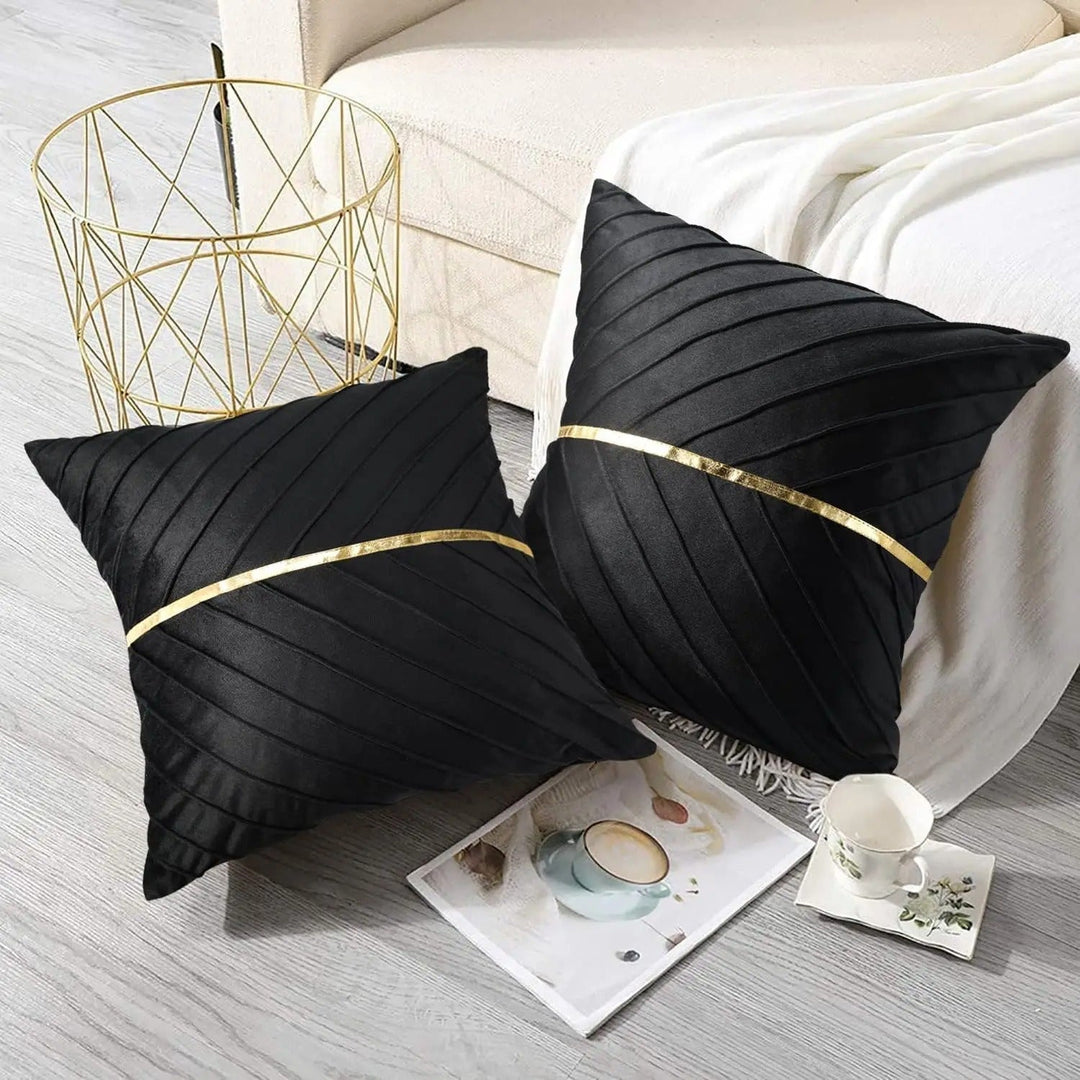 Noir Élégance Cushion Cover - Luxury Velvet Cushion Cover with Gold Sequins - Refine Your Interior Kalsten