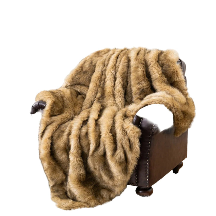 Kalsten | Soft and Plush Blanket Winter Pattern Comfort with Delicate Fur