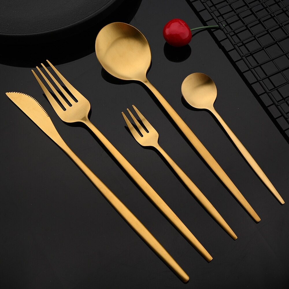 RoyalGlimmer Gold Cutlery Set - Gold Cutlery Set for a Luxurious Table Decoration Kalsten