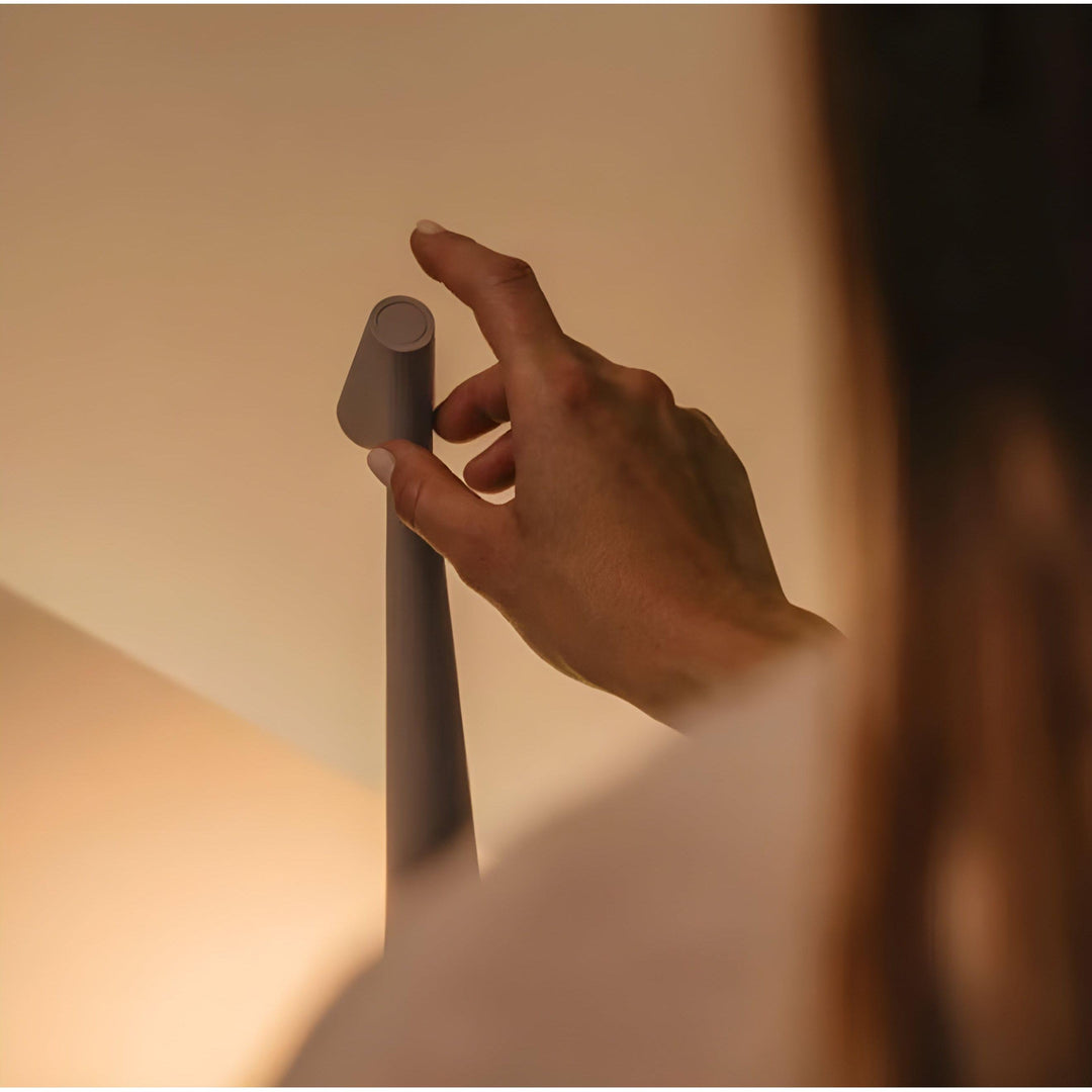 Nordic Minimalistic LED Wireless Table Lamp | Kalsten