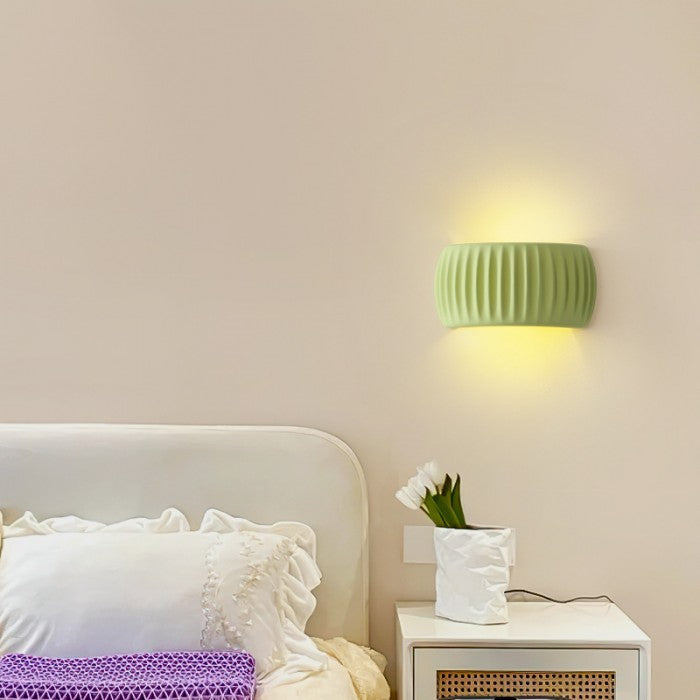 Luxury Art Deco Wall Lamp made of Resin - Illuminate your Interior Kalsten