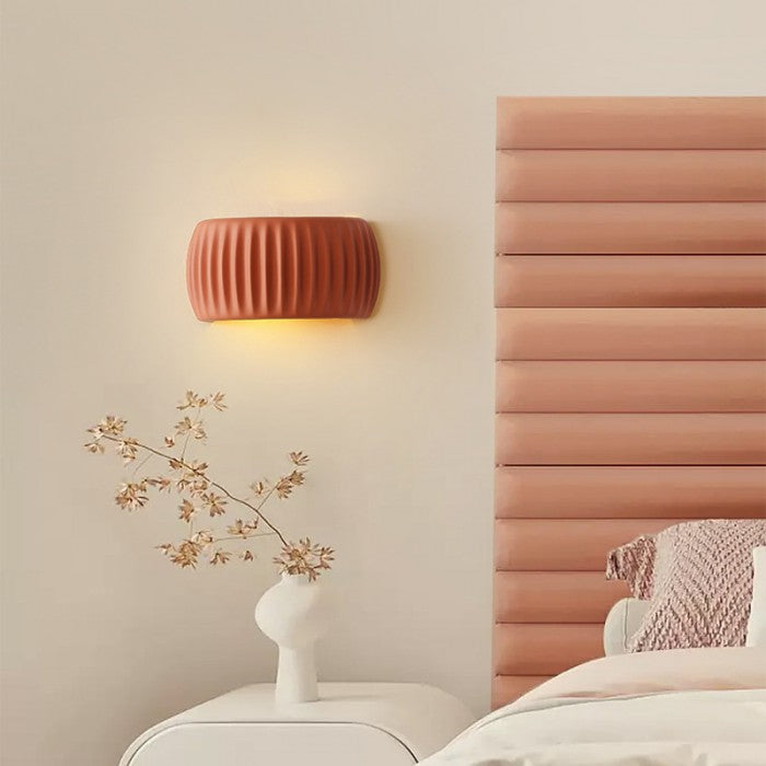 Luxury Art Deco Wall Lamp made of Resin - Illuminate your Interior Kalsten