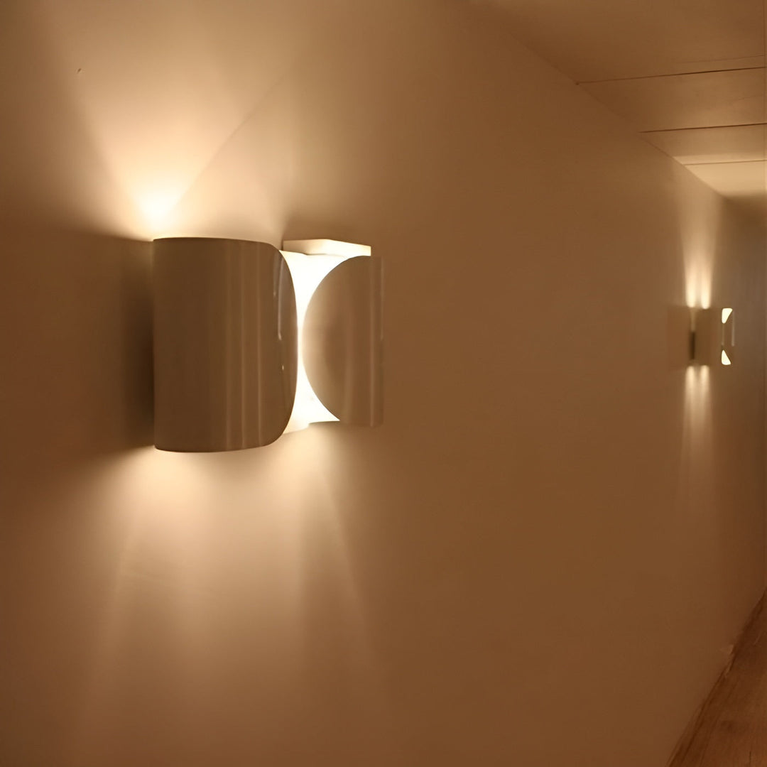 LuminaSquare Wall Lamp - Modern Design and Atmospheric Light | Kalsten