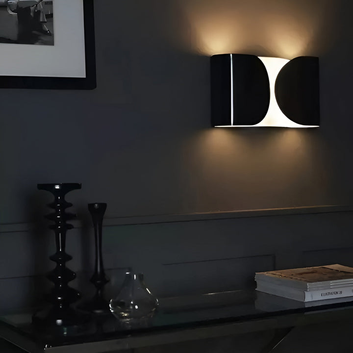LuminaSquare Wall Lamp - Modern Design and Atmospheric Light | Kalsten
