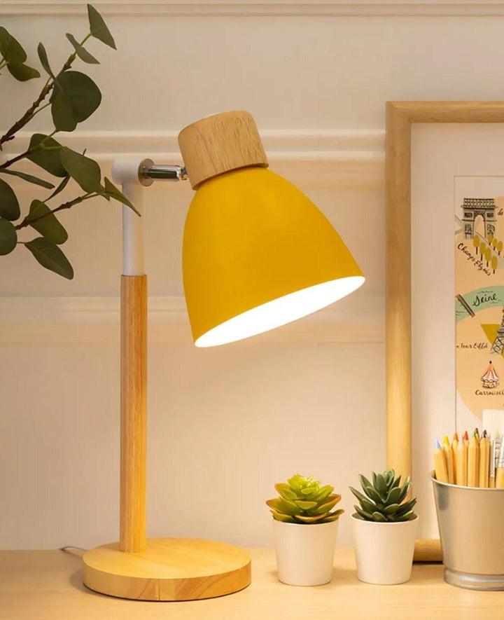 Nordic Table Lamp | Wood, Iron | Kalsten