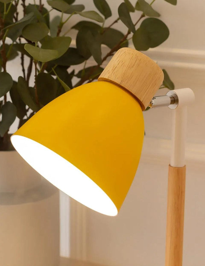 Nordic Table Lamp | Wood, Iron | Kalsten