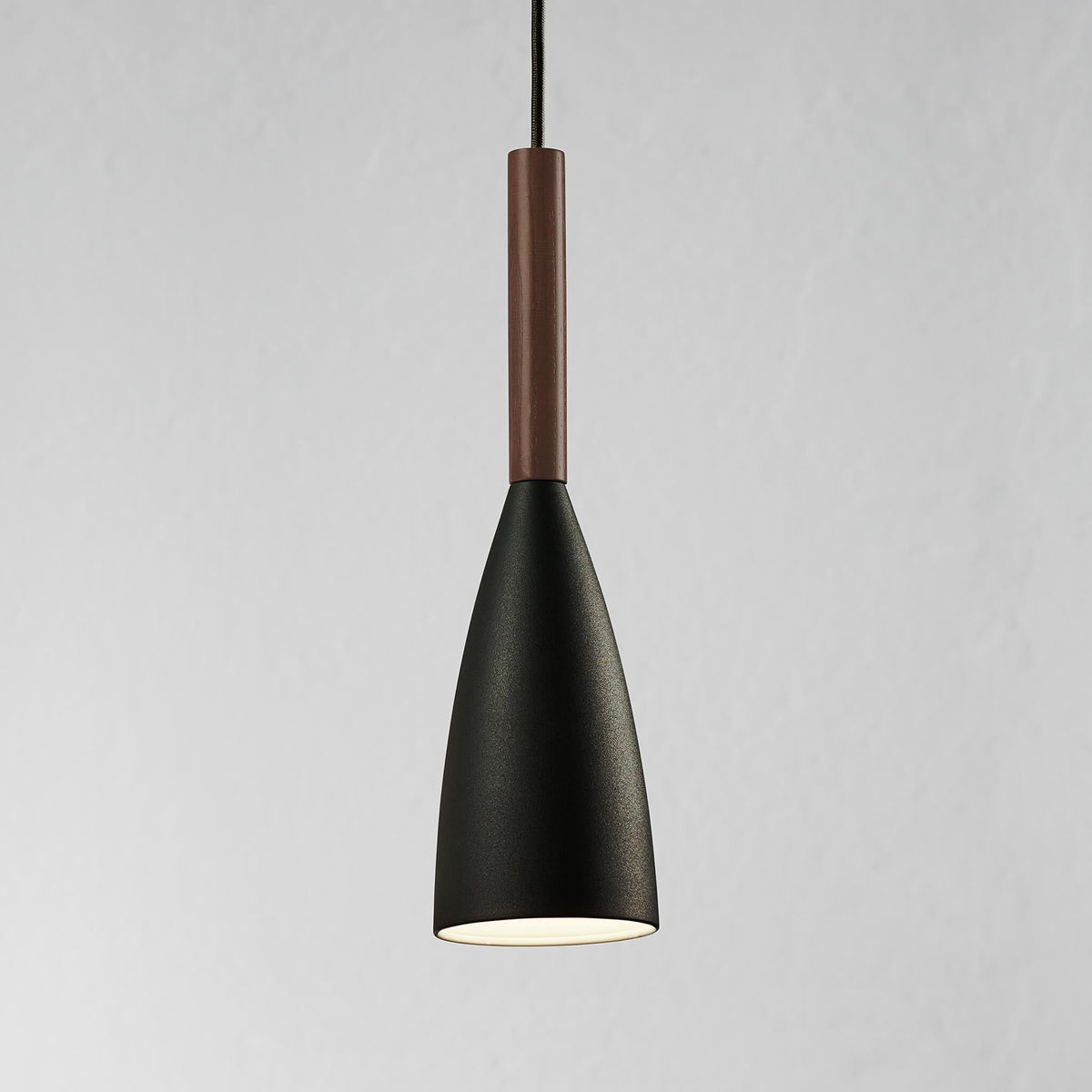 Nori Pendant Light Slim Modern Design | Skanto