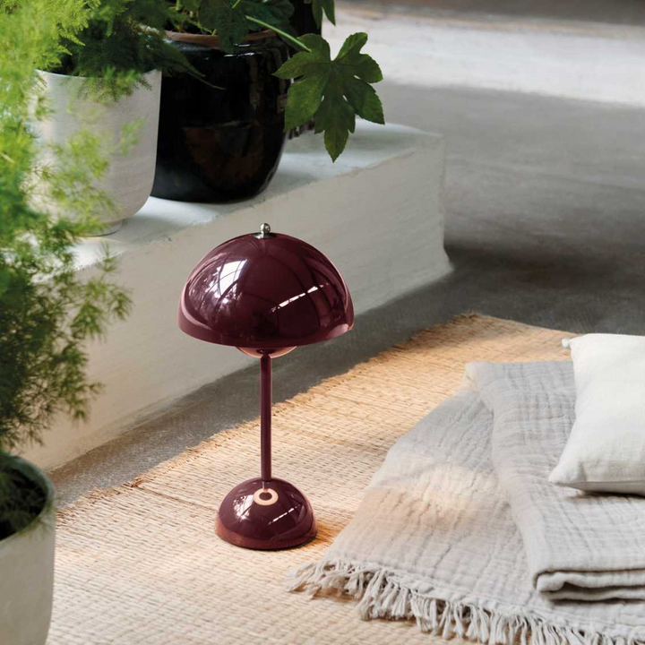 Lunarglo | LED table lamp | Kalsten