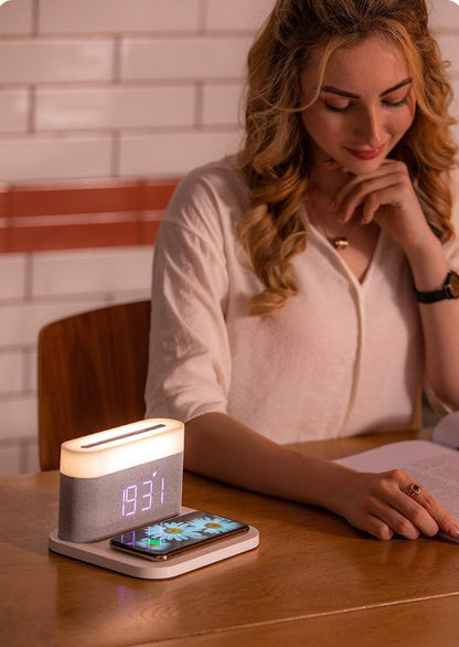 Skanto | 3-in-1 Wireless Charger, LED Lamp & Digital Alarm Clock | Fast Charging Dock