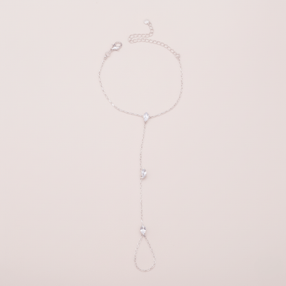 BowLift | PalmGrace – Adjustable Finger Ring Palm Bracelet with Radiant Crystals