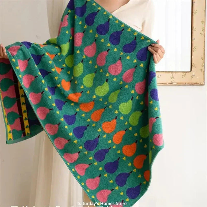 Kalsten | Soft children's towel made of cotton with pear motif