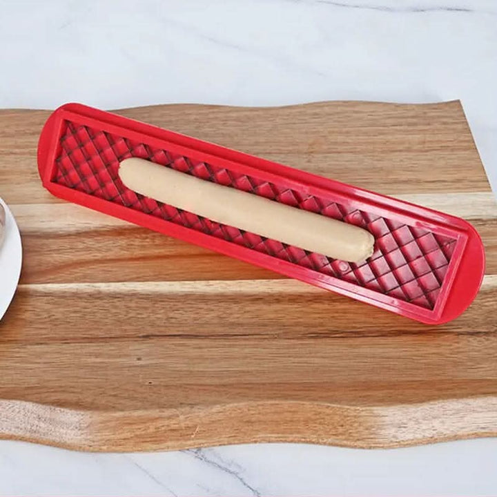 Kalsten | Hot Dog Slicer – Criss-Cross Slots for Even Cooking