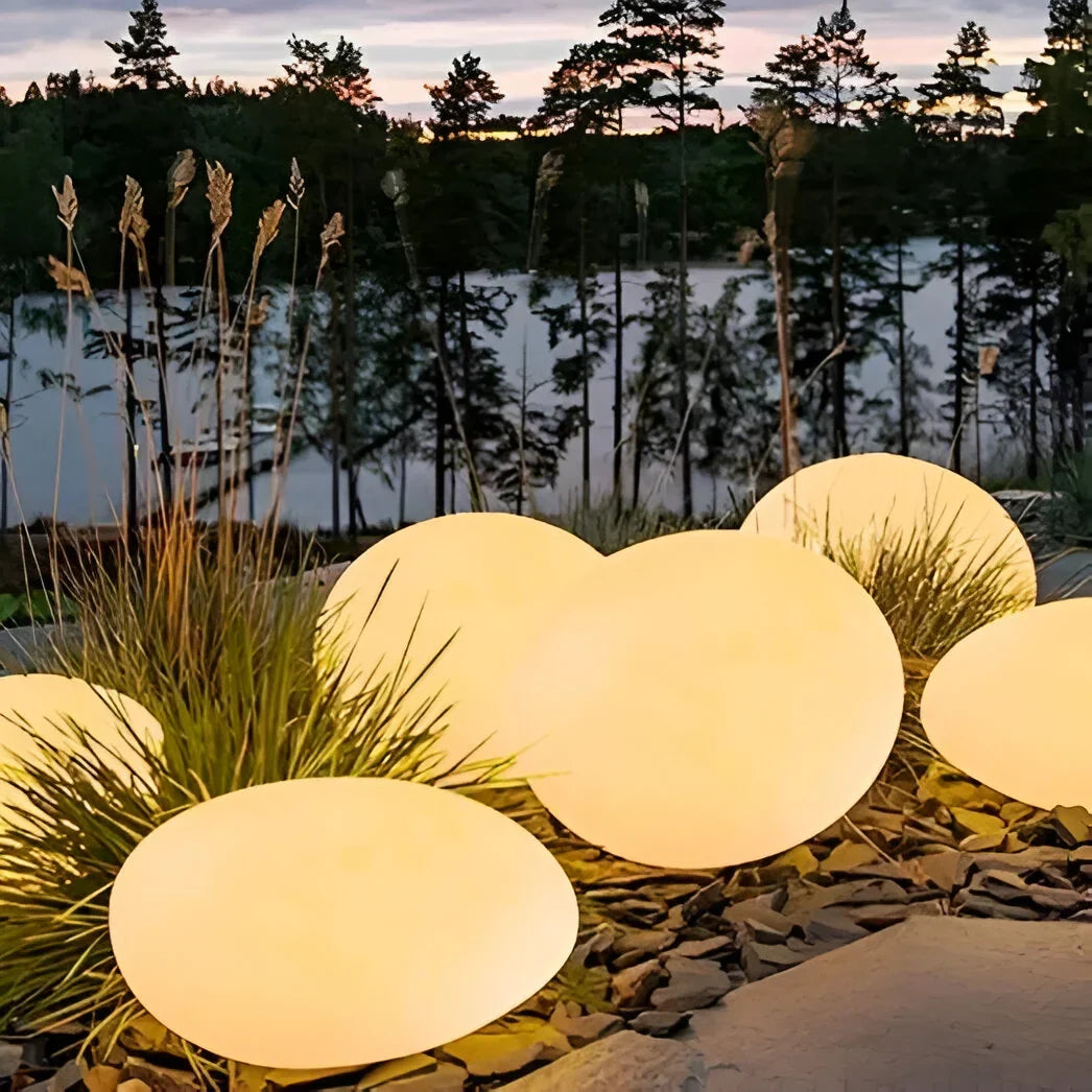 GlowStone – Cobblestone Garden Light